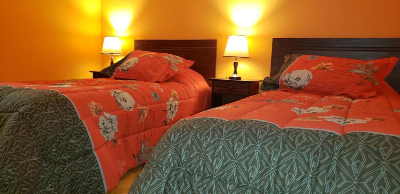 Hostal Nataly Puerto Natales Bagian luar foto