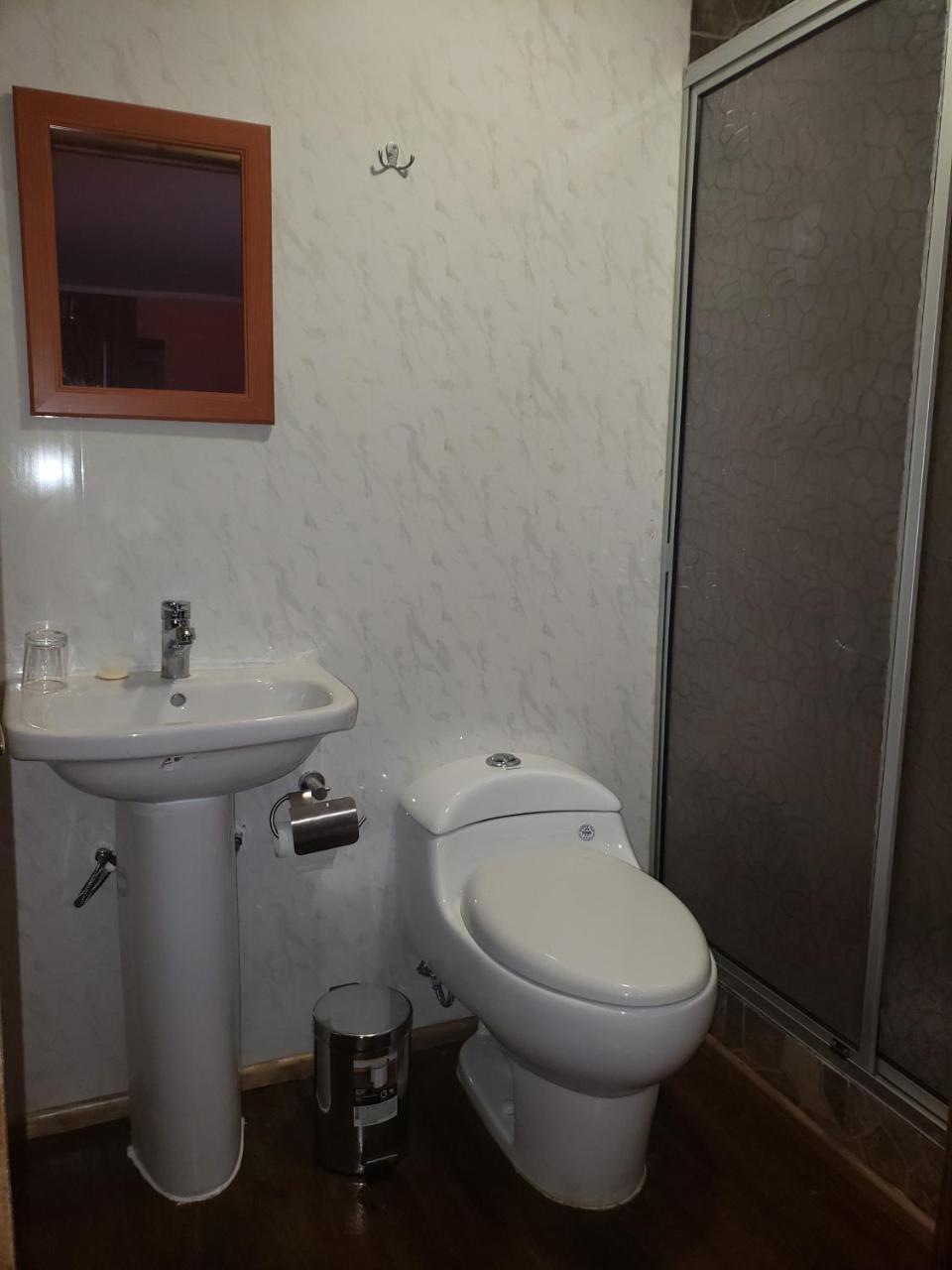 Hostal Nataly Puerto Natales Bagian luar foto